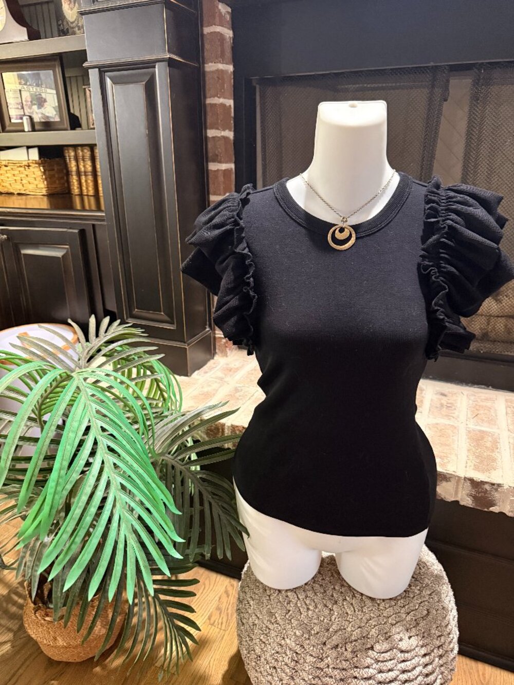 Express Black Ruffle Sleeve Top XS Puff Sleeve Fitted Stretch Tee